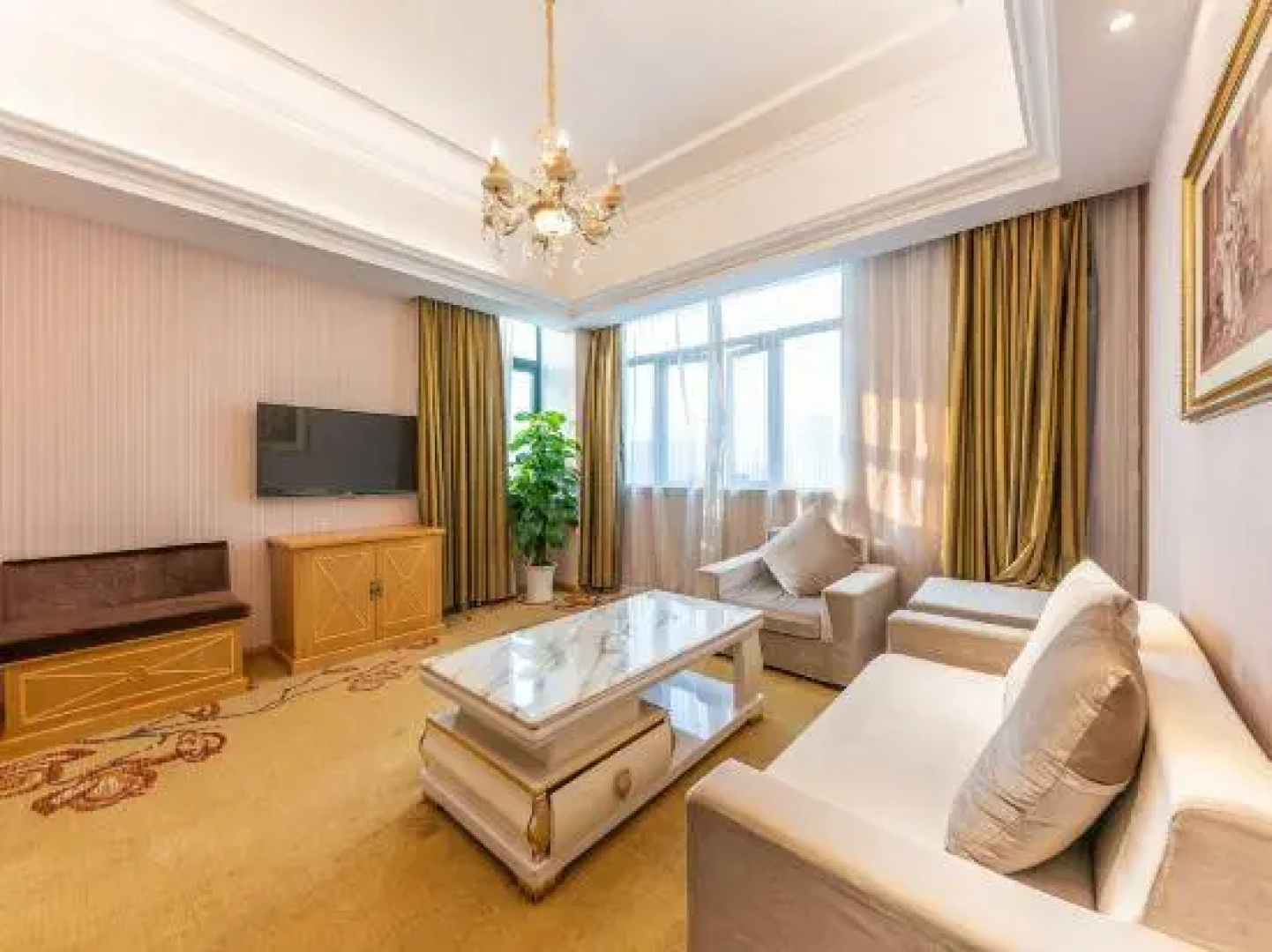 Vienna Hotel Yingcheng Hai Mountain Yingcheng
