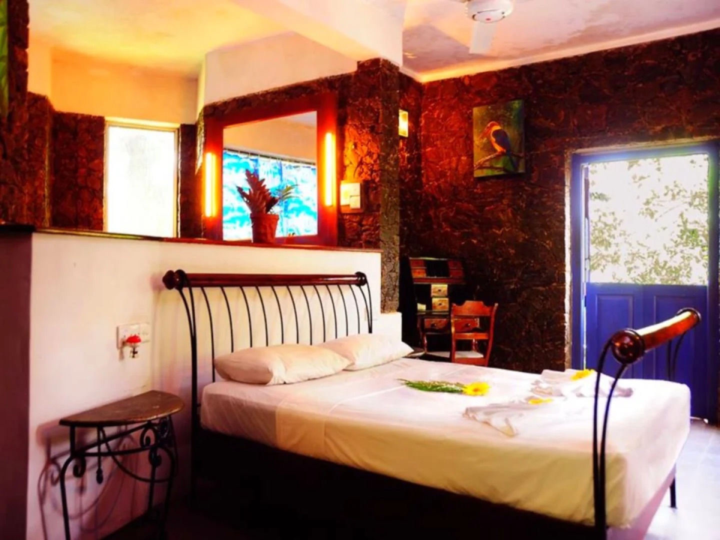 Boulder Garden Hotel