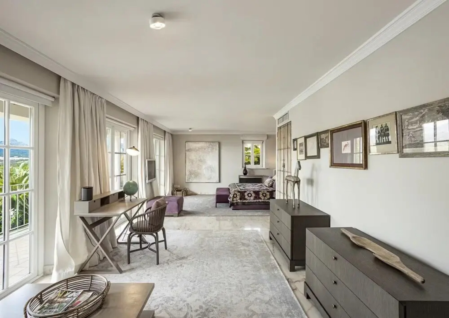 Sea-view Villa Near Port