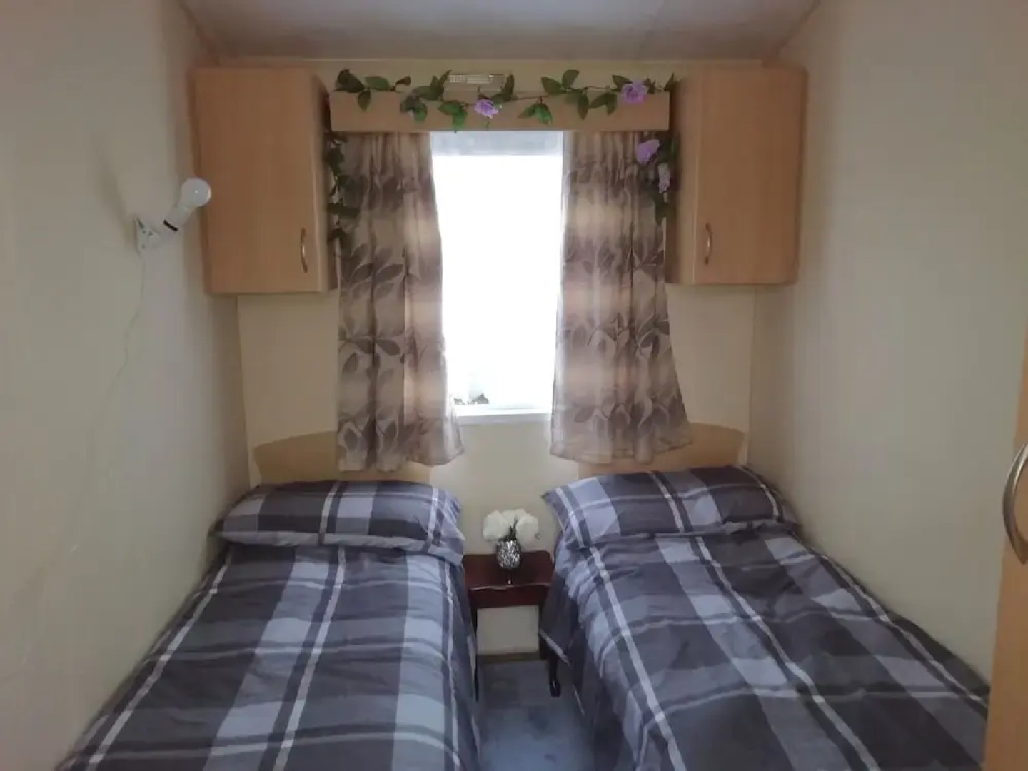 "seagulls" Sleeps 6.beautiful Wales. Dog Friendly