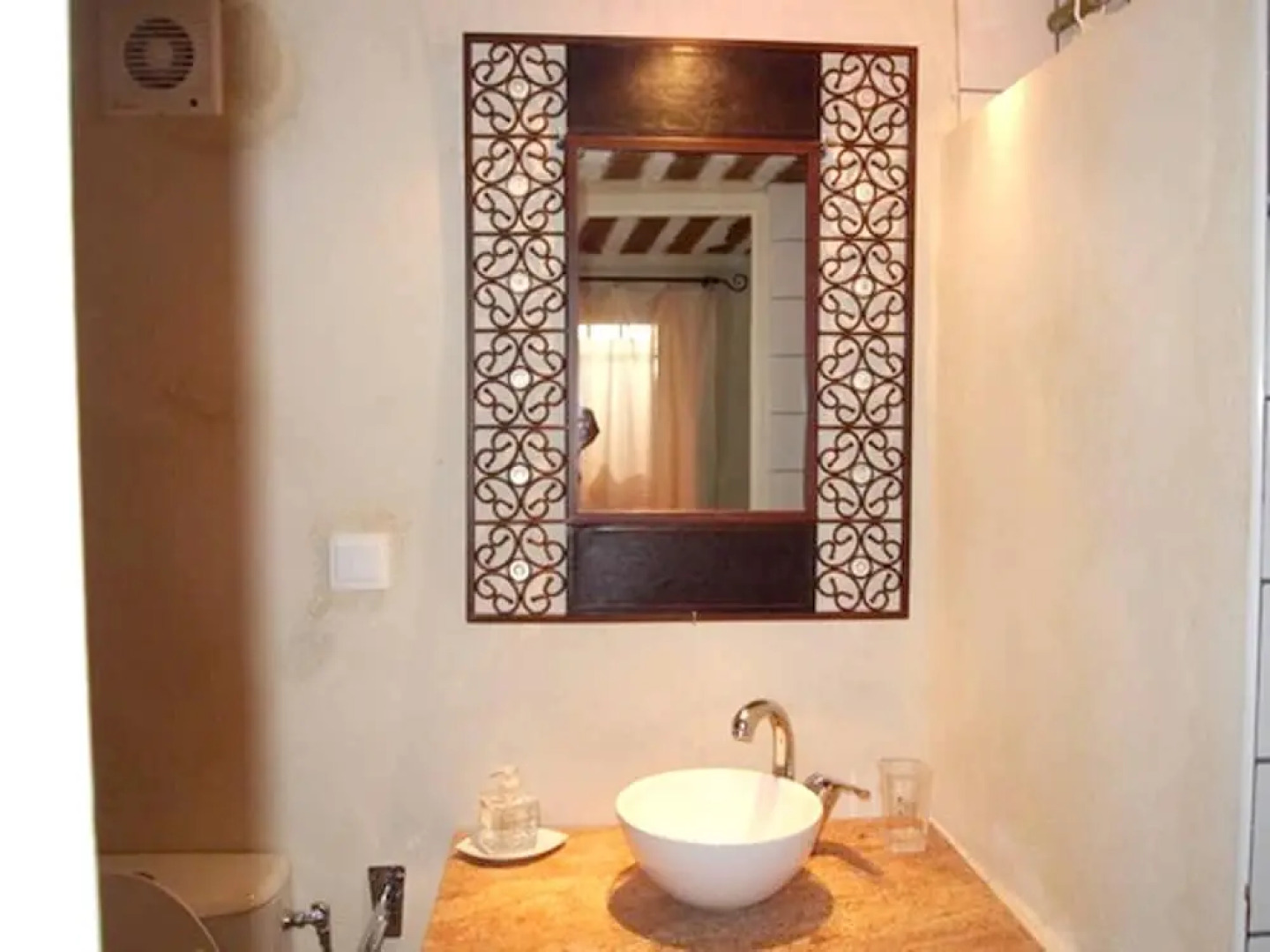 Villa with 8 Bedrooms in Bonnieux, with Wonderful Mountain View, Private Pool, Furnished Garden