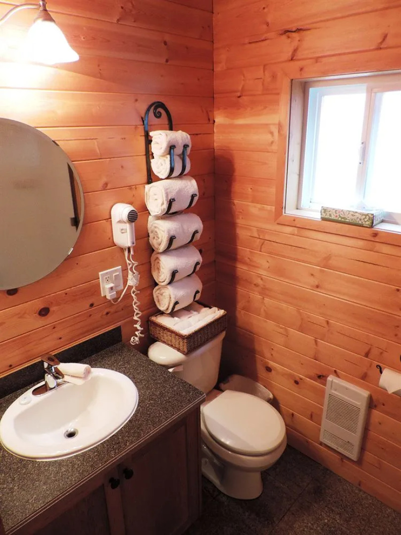 Wild Pacific Waterfront Cabins