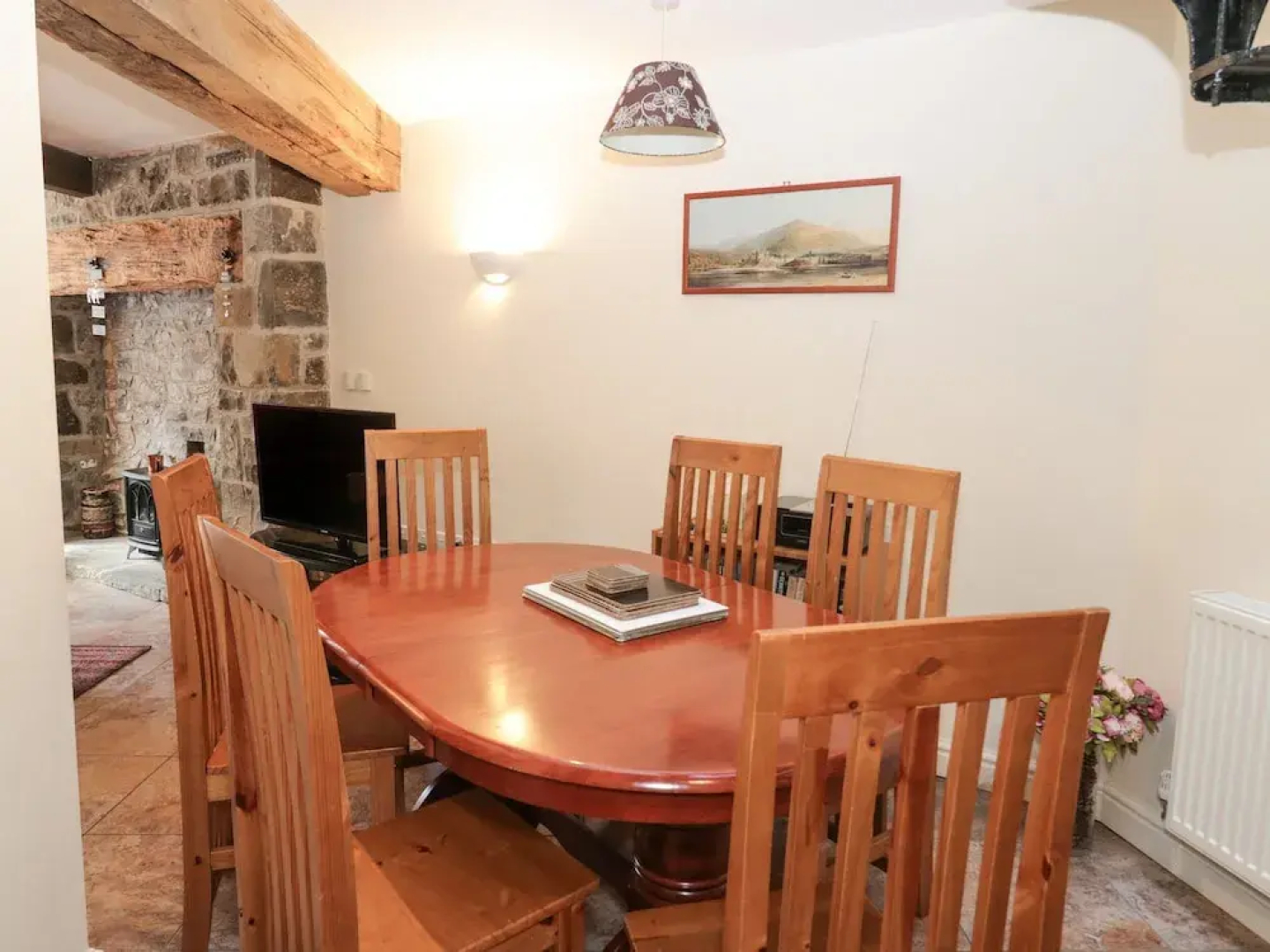 2 Hwyrfryn Stables