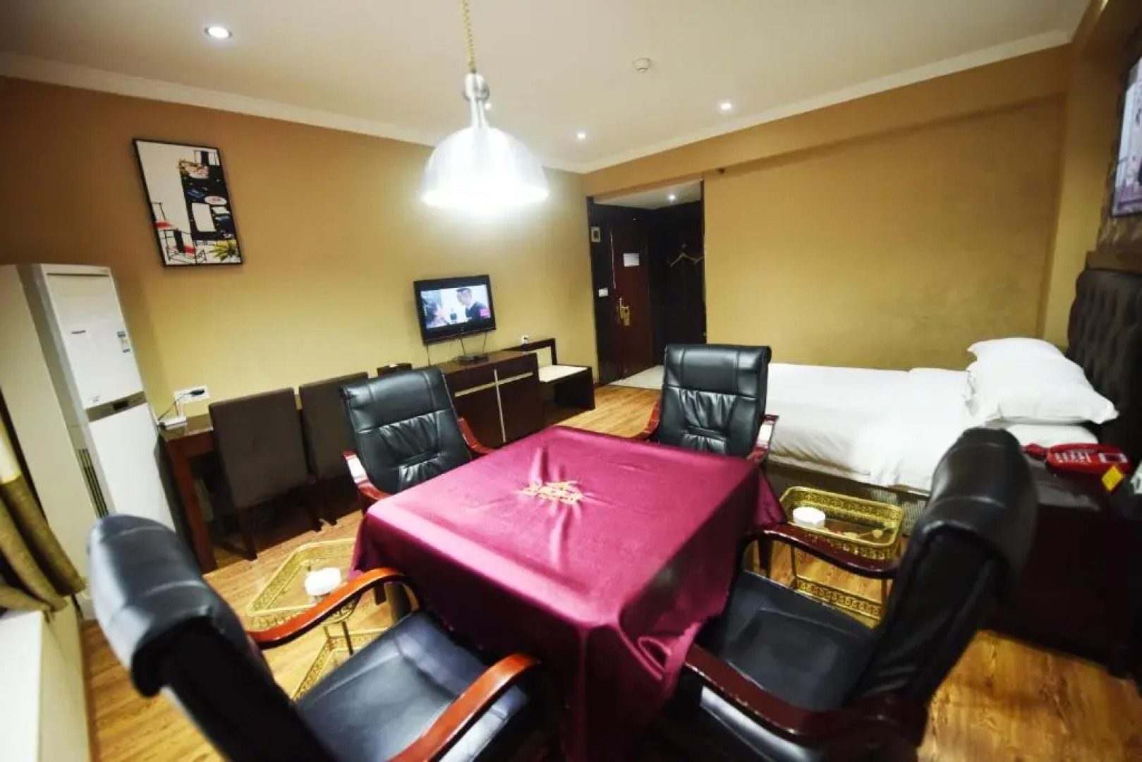 Dazhou Yimeijia Business Holiday Hotel