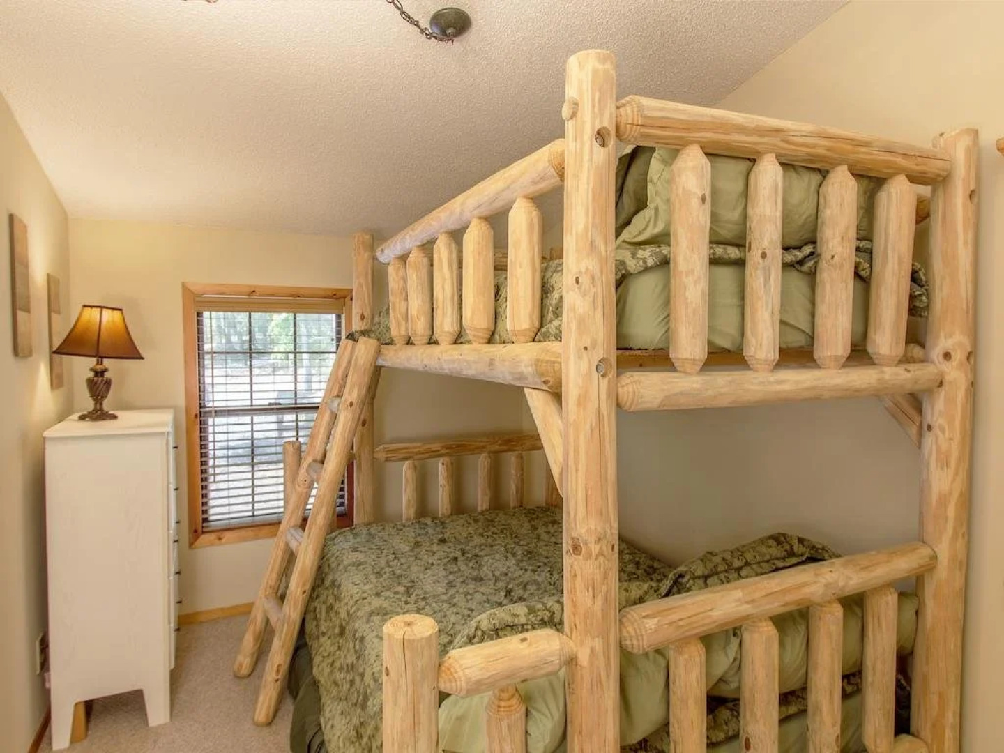 Bearadise Retreat Cabin