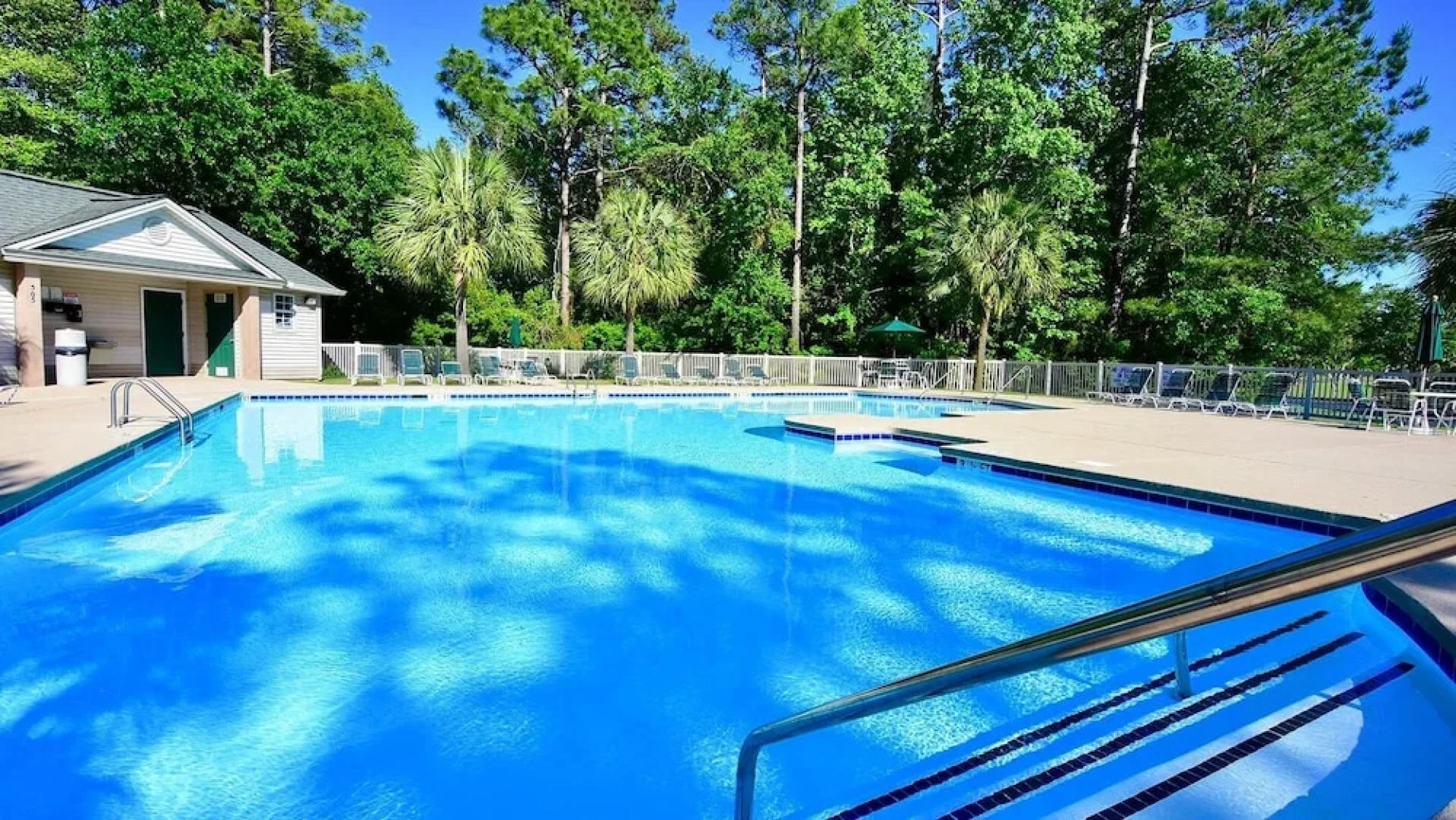 Come Tee & Sea This Fantastic Condo On True Blue Golf Course 2 Bedroom Condo by Peace Vacations