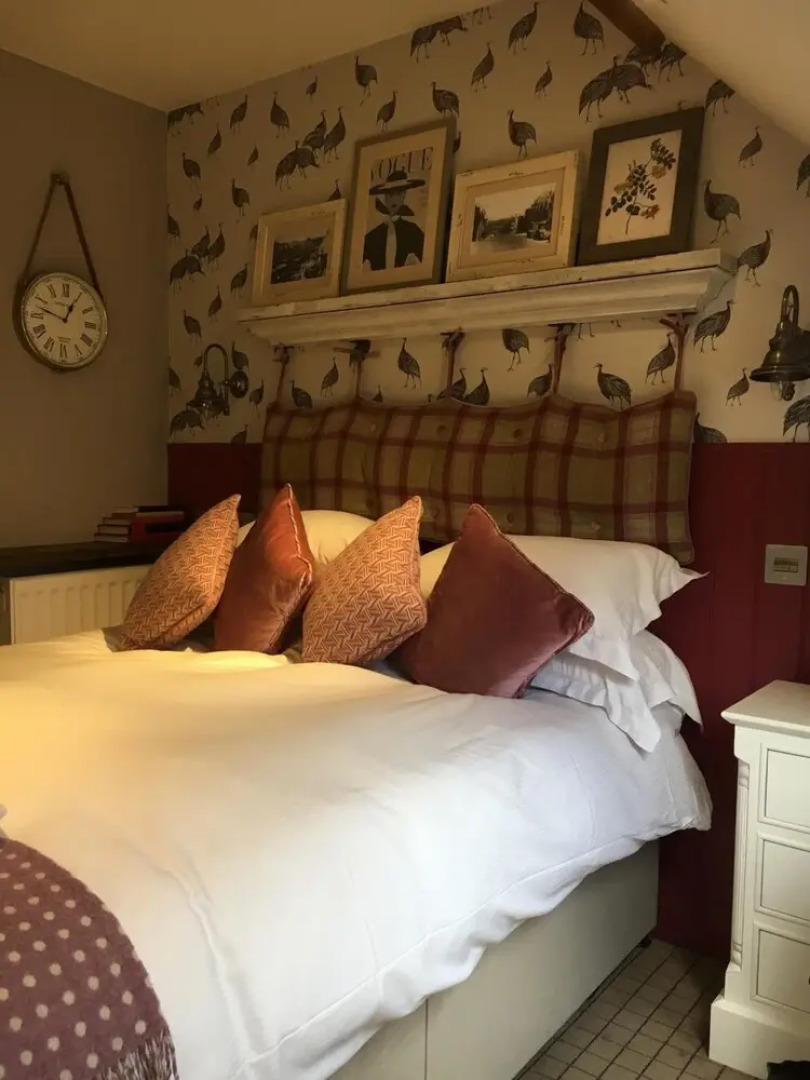 The Golden Pheasant Hotel