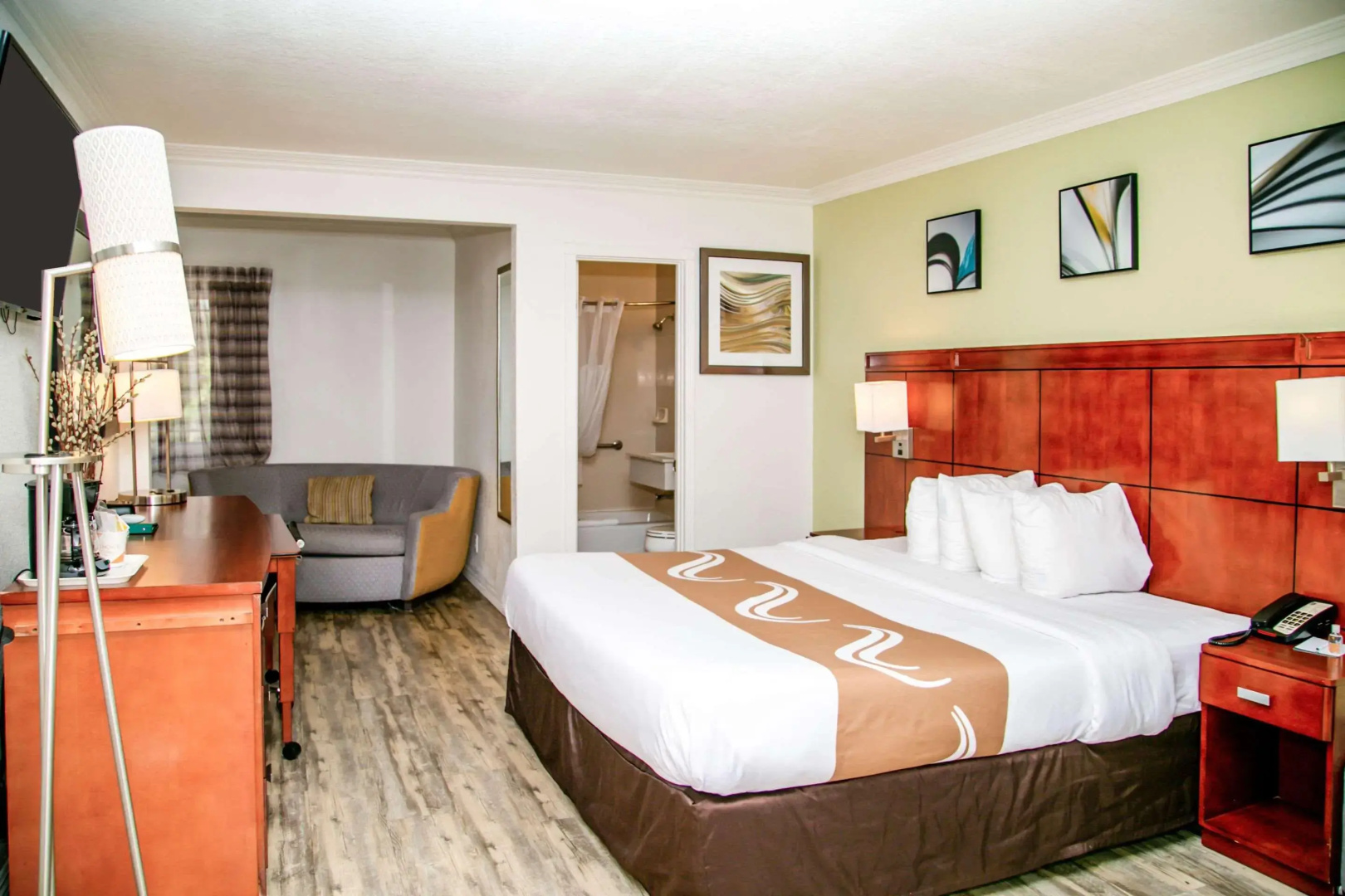 Quality Inn & Suites Thousand Oaks