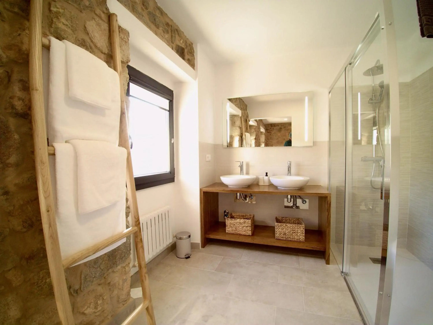 The Cliffs - Galleon Amieiro