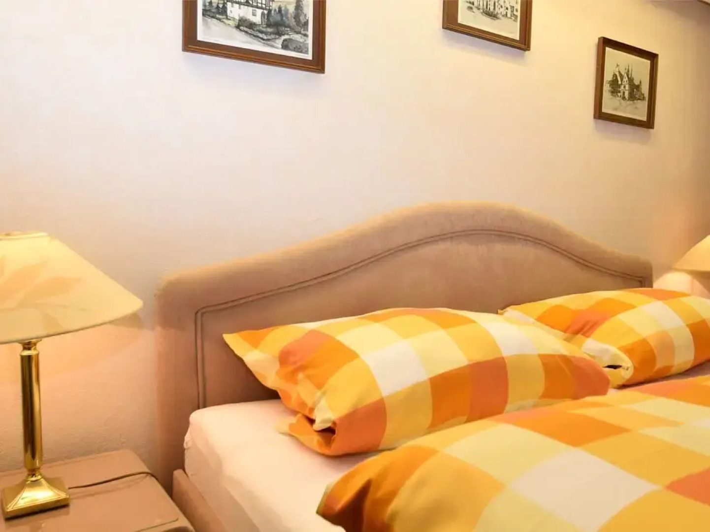 Flat in Bellenberg With Sunbathing Lawn