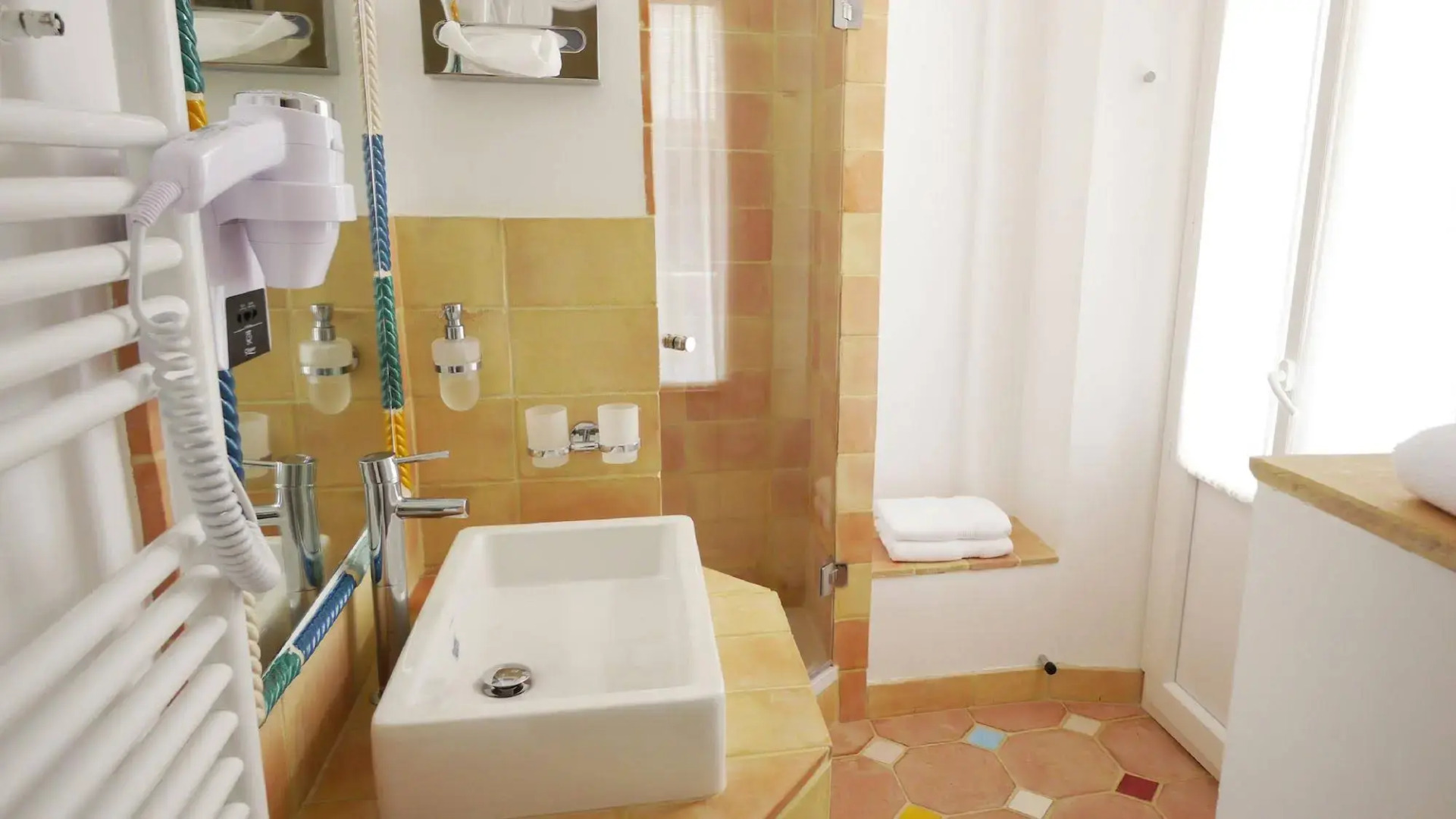 Hotel Royal Bon Repos