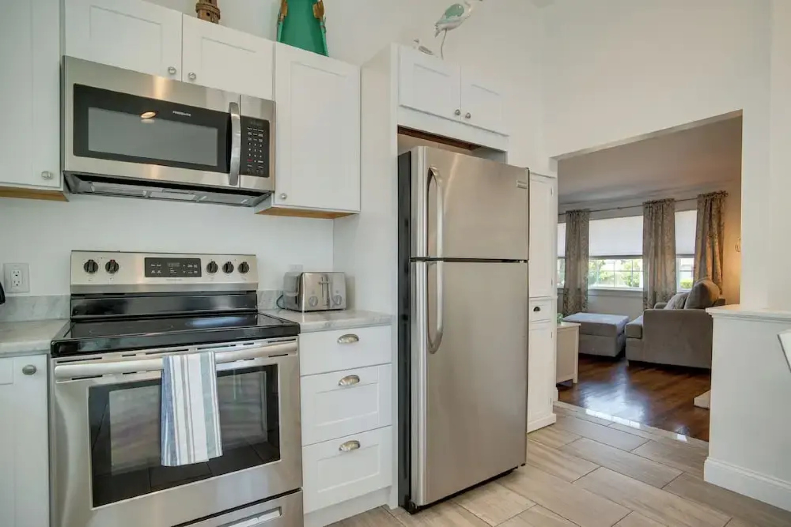 Newly Renovated Dennis Port Home: Close to Beaches