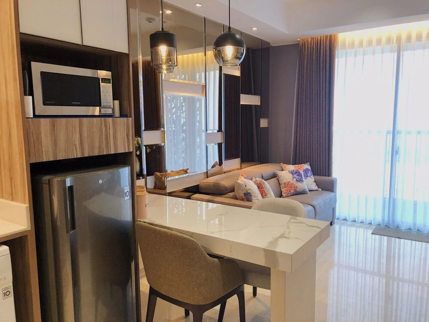 Gold Coast PIK Sea View Apartments by LongeSuites