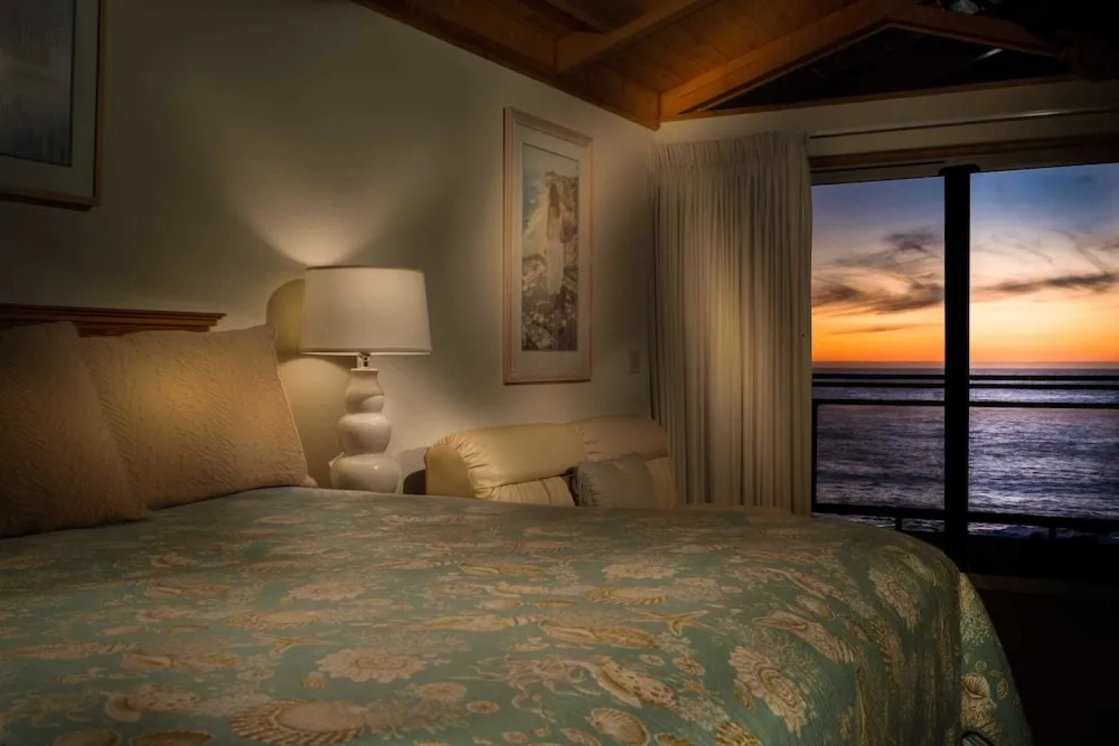 Inn Of The Lost Coast