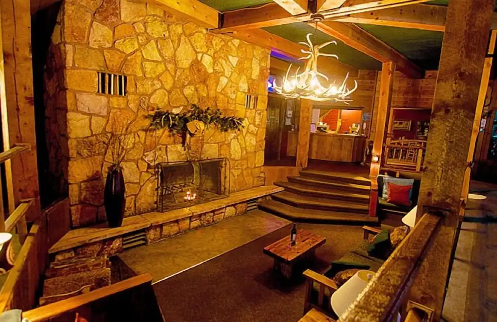 Soda Butte Lodge