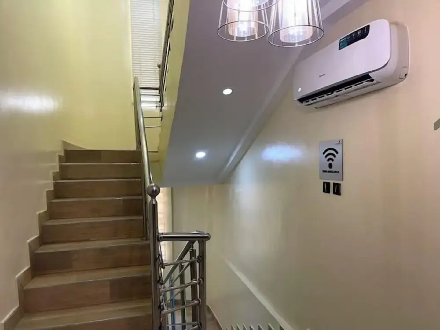 Lushville Hotel and Suites