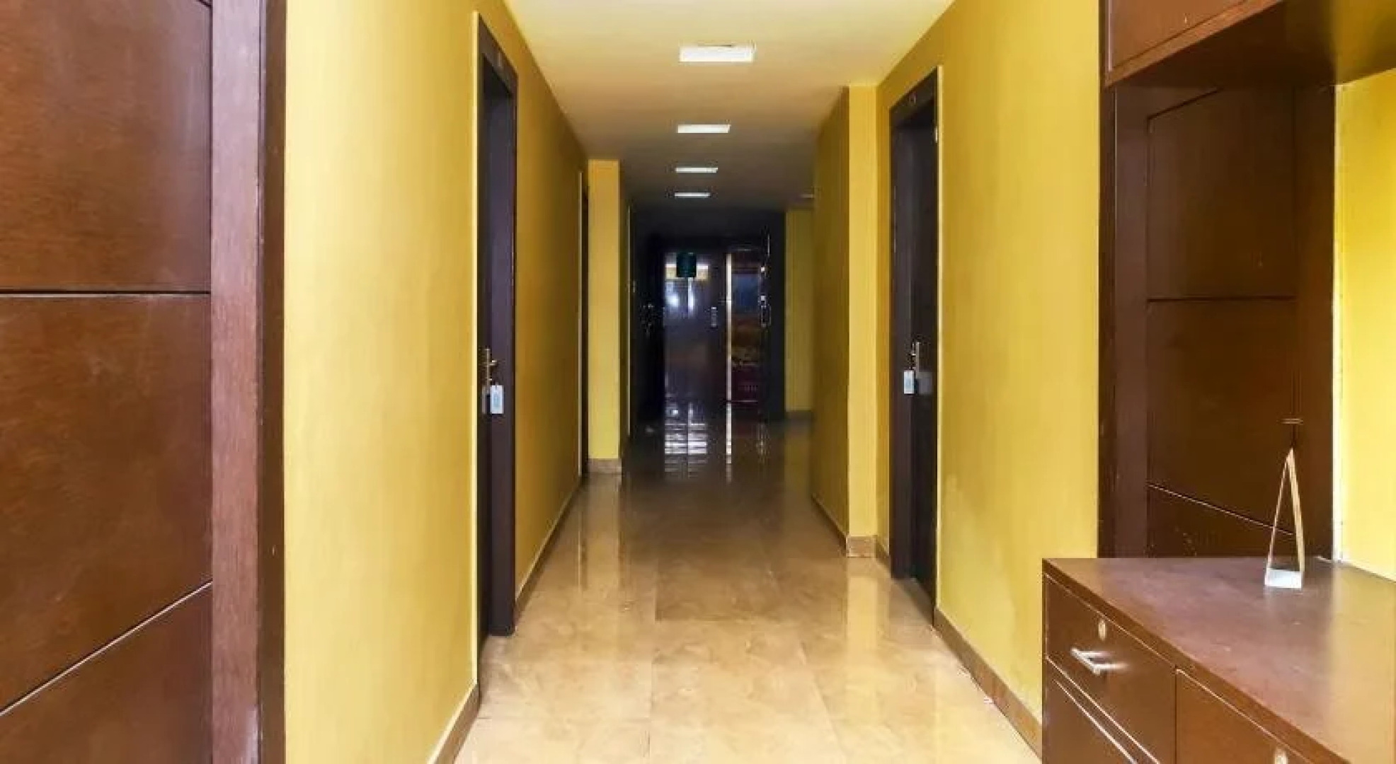 OYO Rooms Jatin Das Park Metro Station