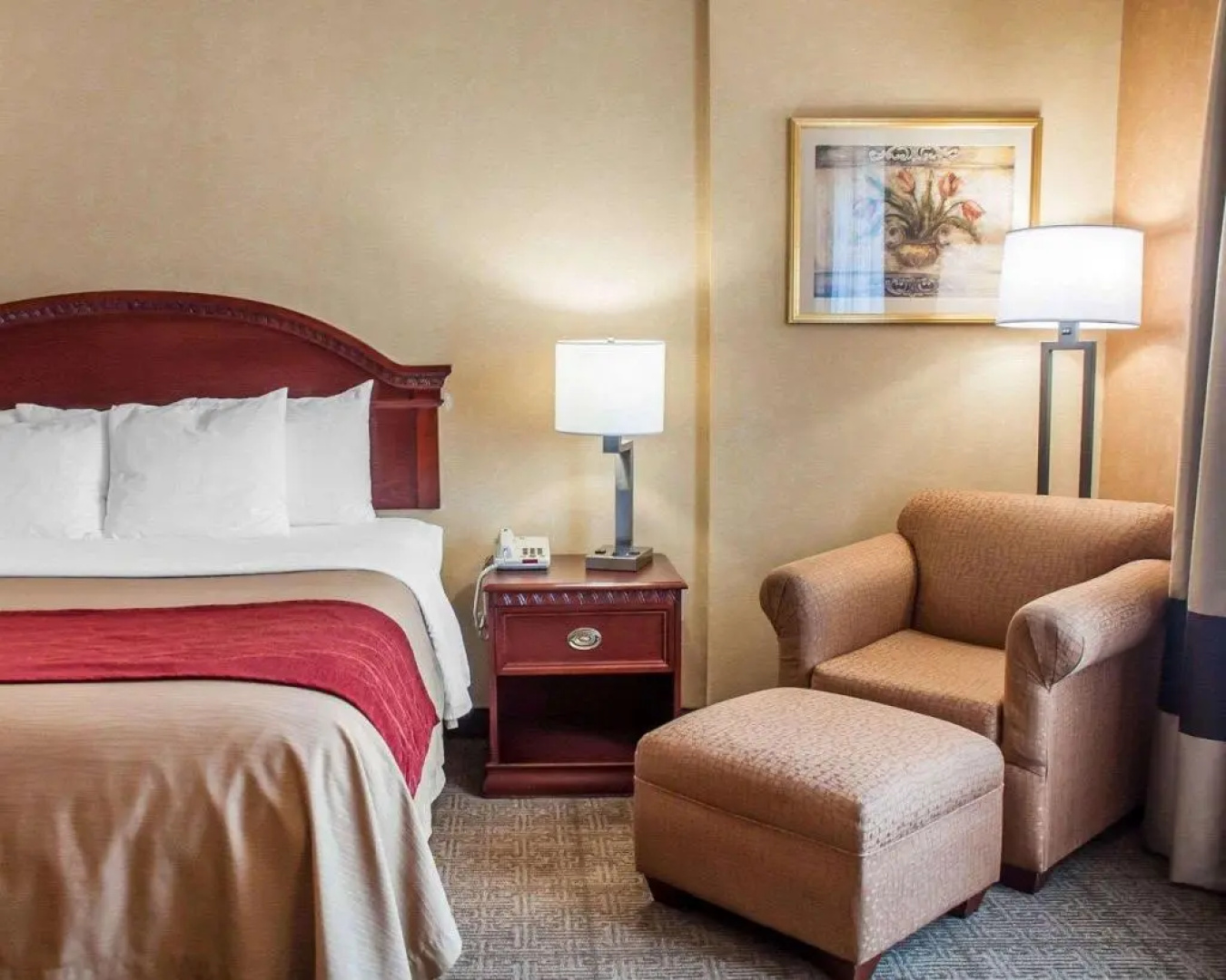 Comfort Inn Near Walden Galleria Mall- Cheektowaga