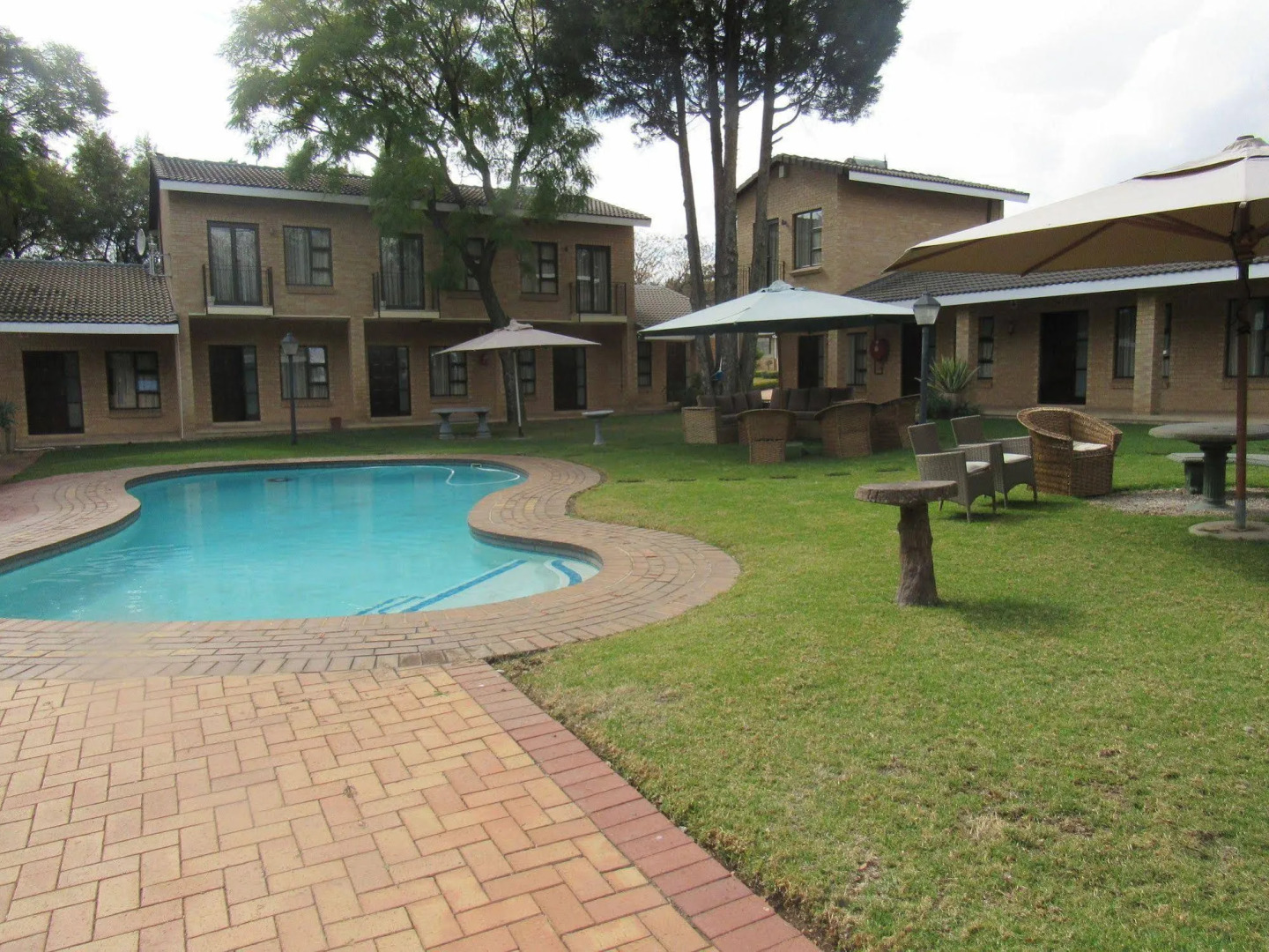 Hoyohoyo Chartwell Lodge