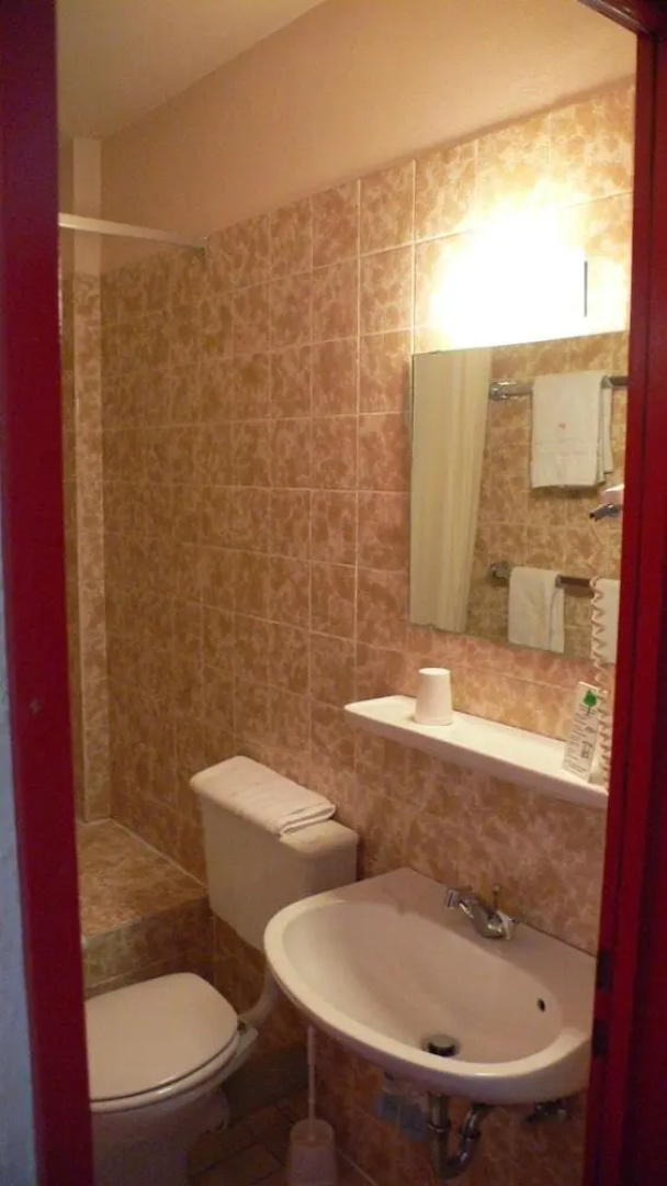Hotel Meran Hallenbad & Sauna