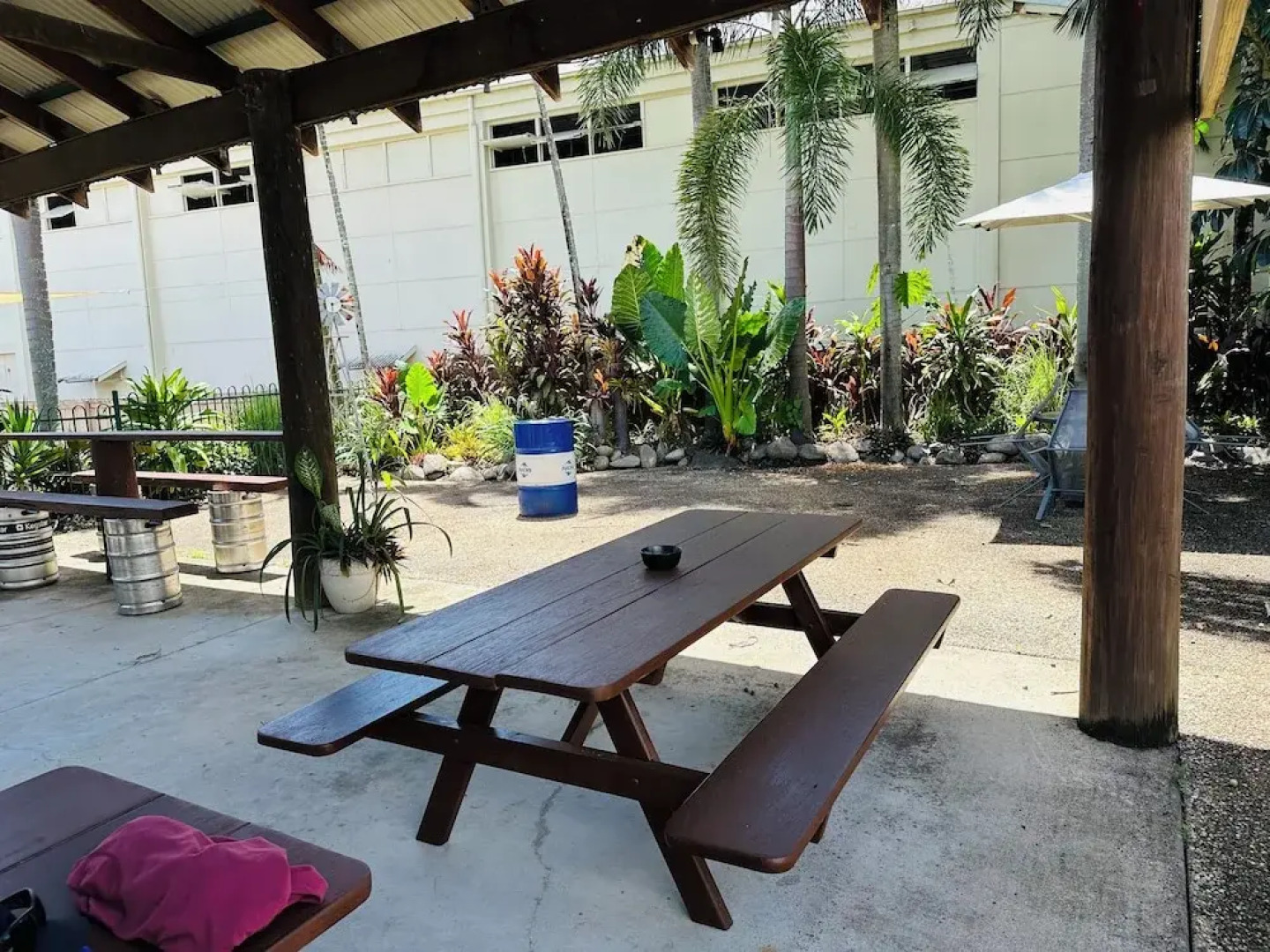 Mossman Exchange & Backpacker Resort