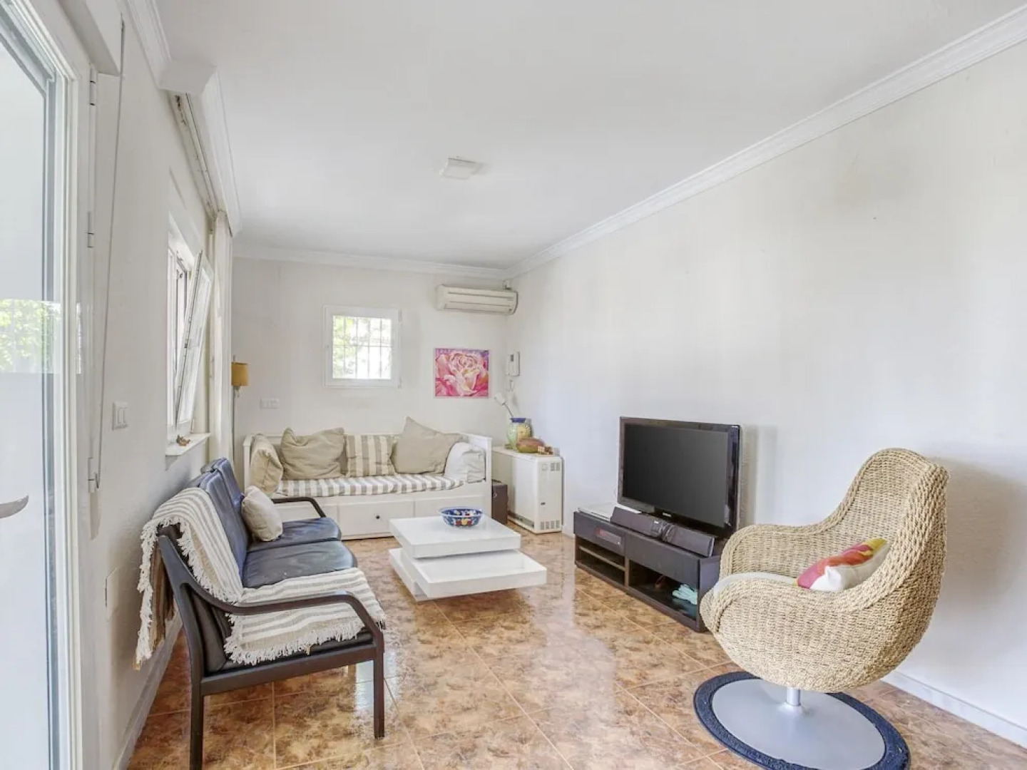 Attractive Villa in Caleta de Vélez with Private Pool