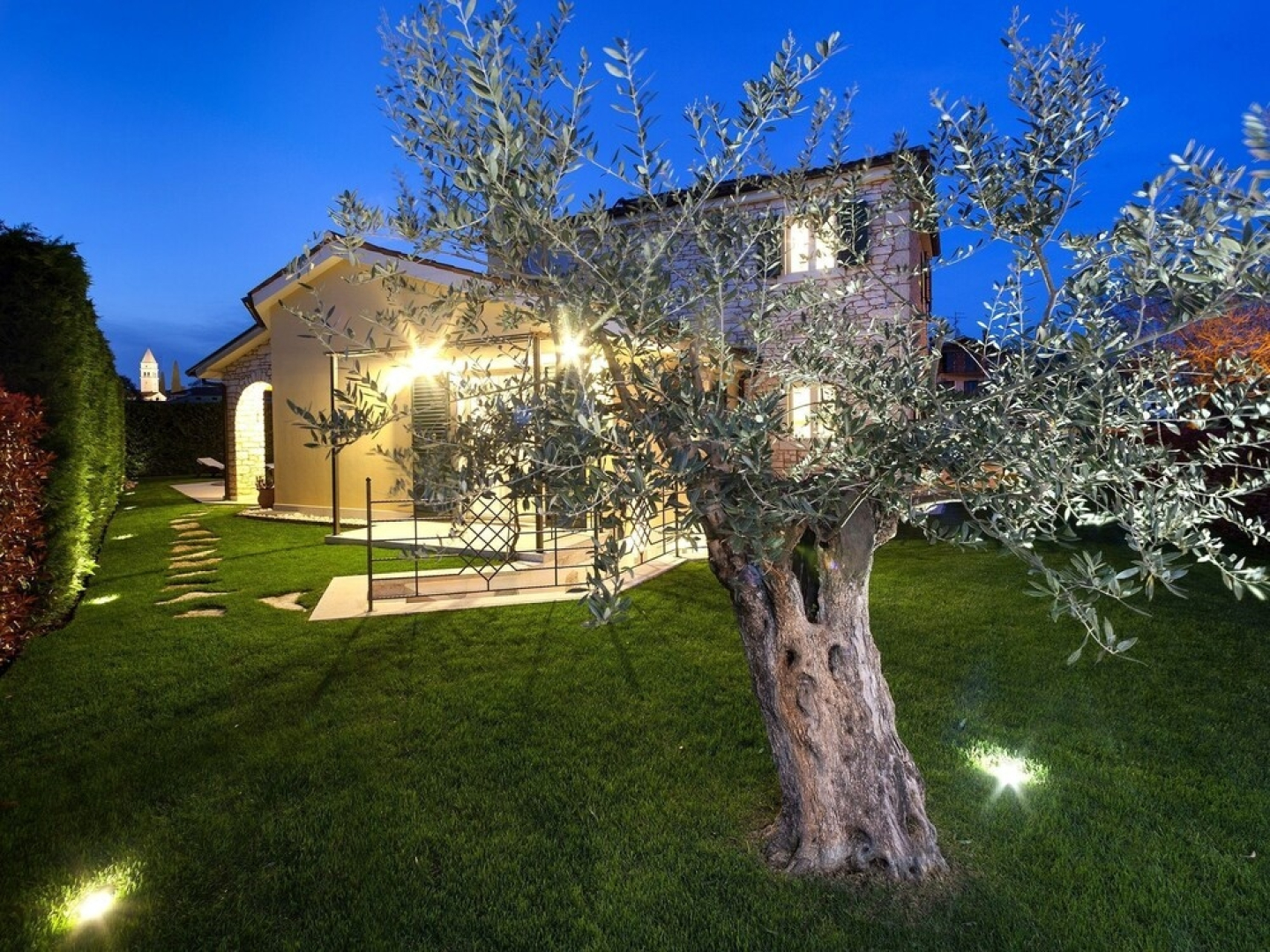 Luxury Villa for up to 6 Persons With Pool, Bbq, Wine Cellar and Billiard