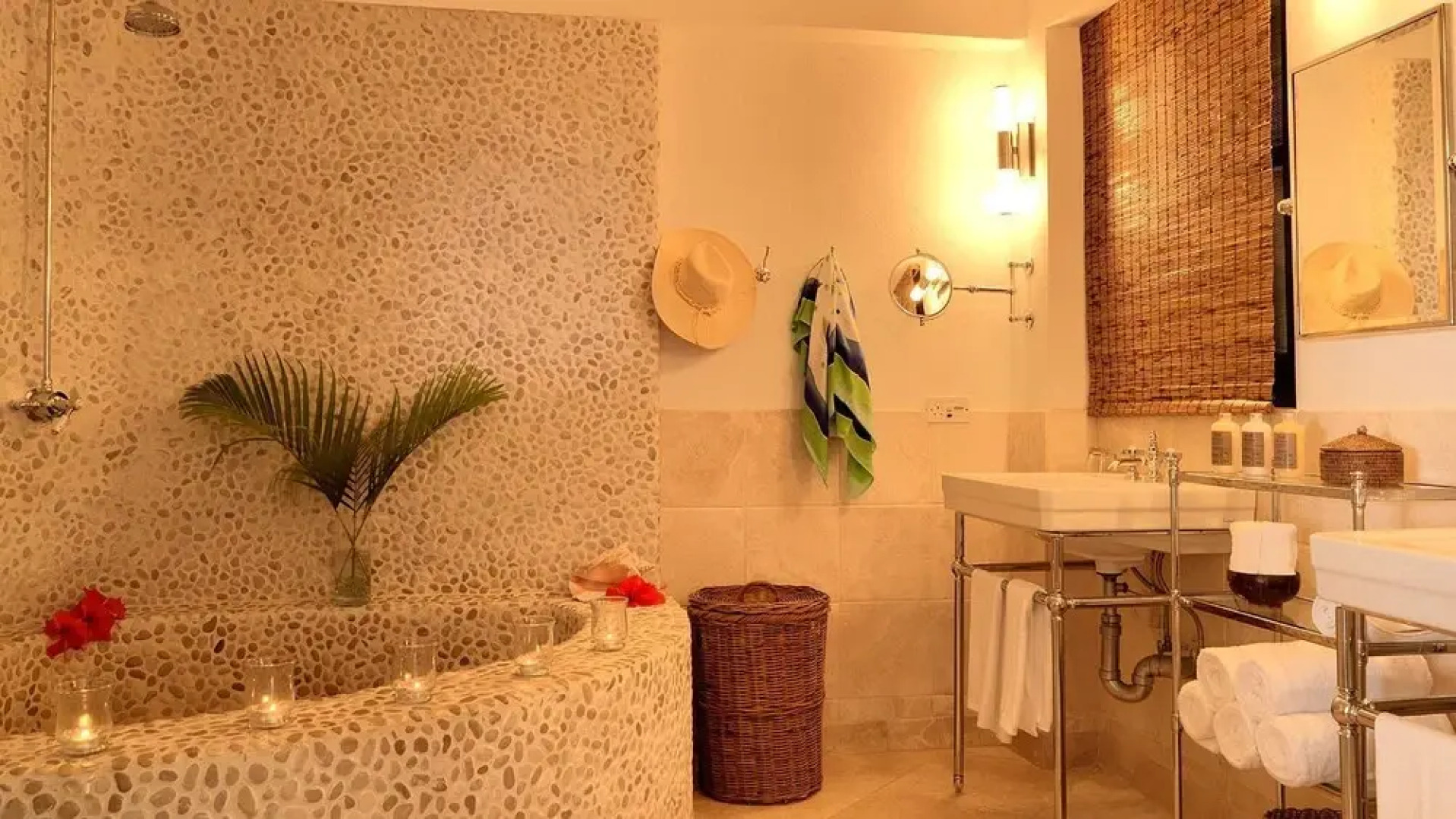 FireFly Hotel Mustique