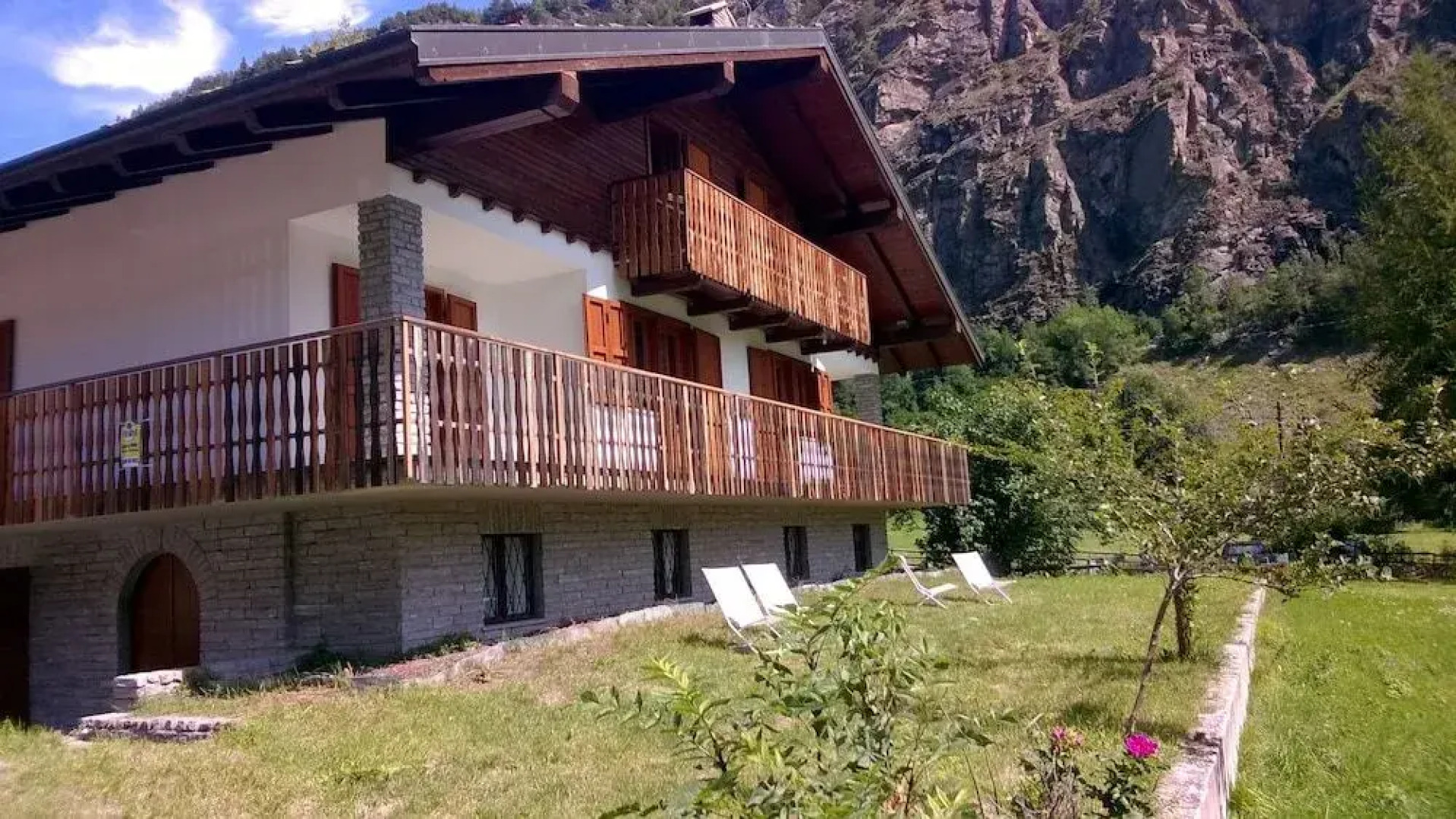 Sunlake Villa Brusson