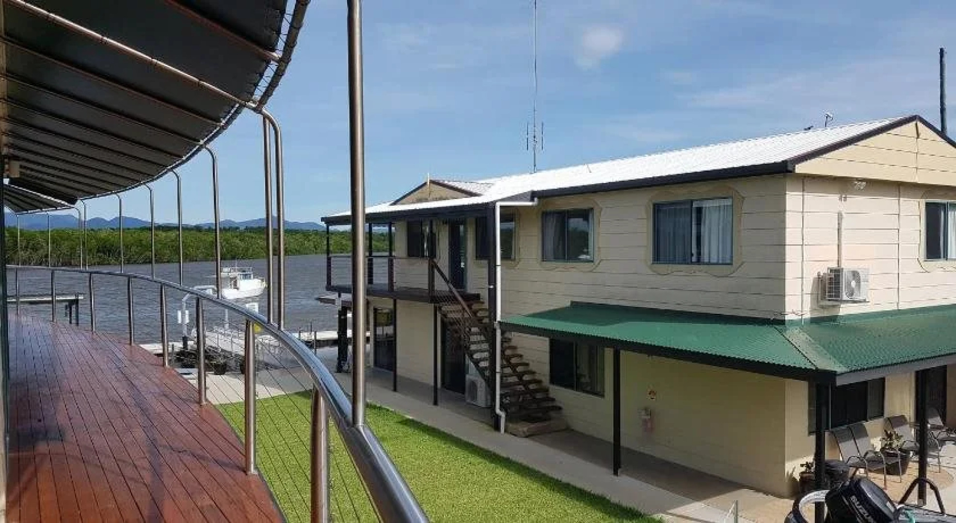 Lucinda Fishing Lodge