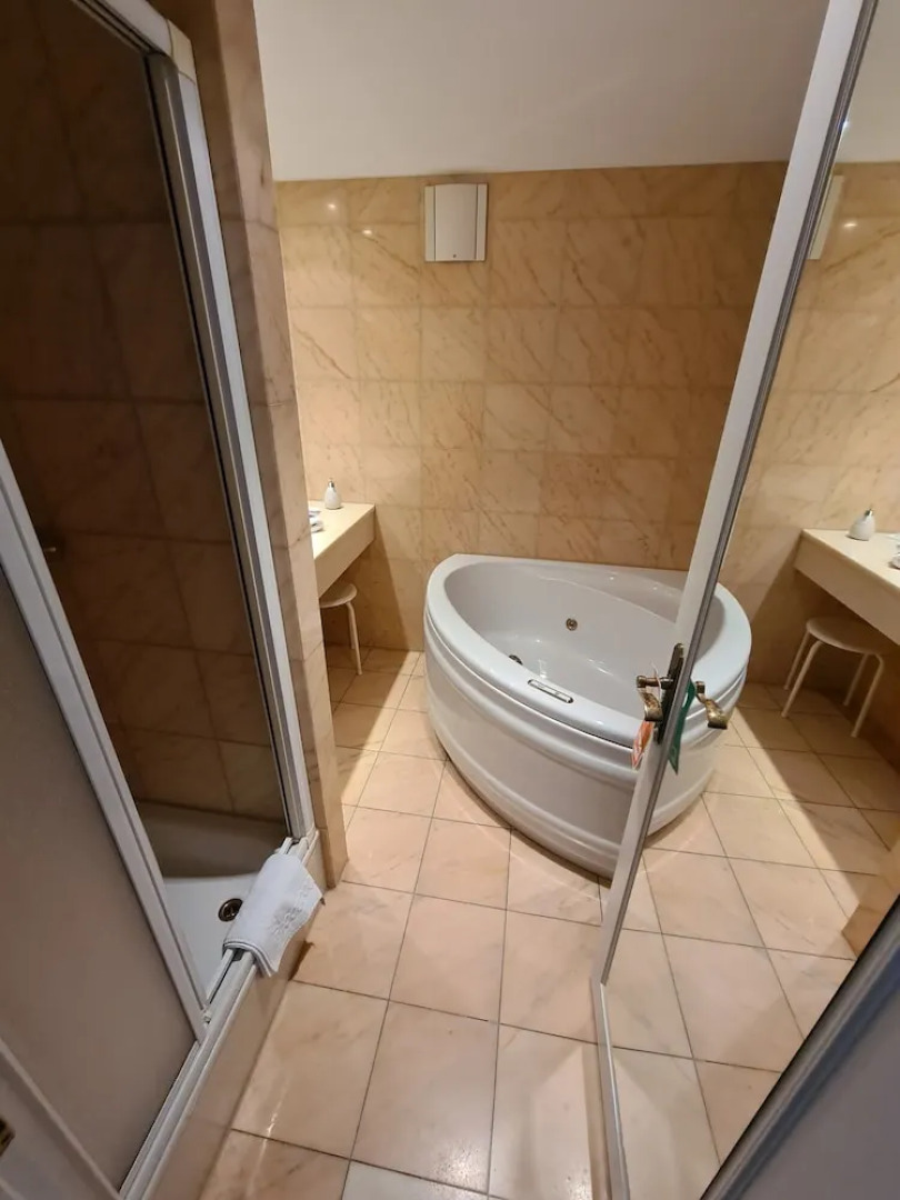 Hotelbetrieb Seeschau GmbH