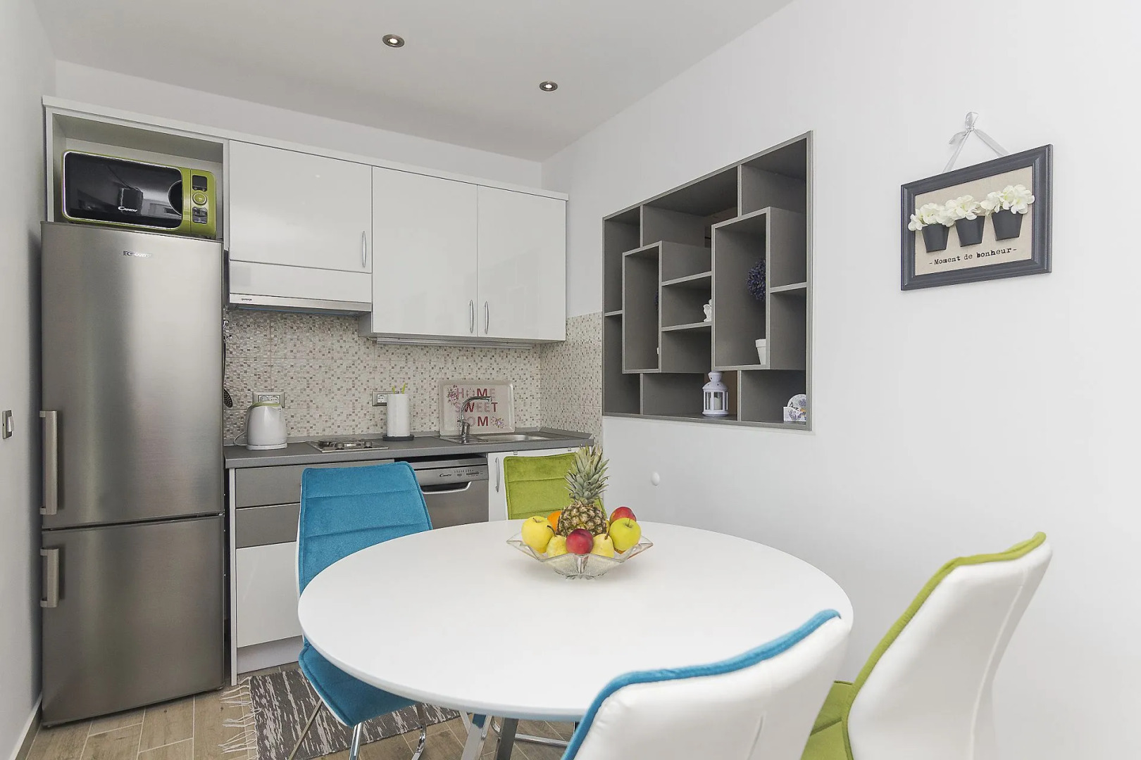 Apartment Sonja - 100 m from sea: A1 Brela, Riviera Makarska