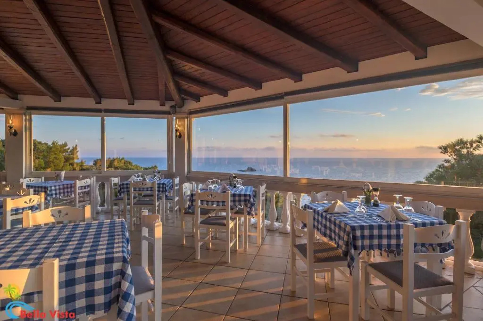 Bella Vista Apartments