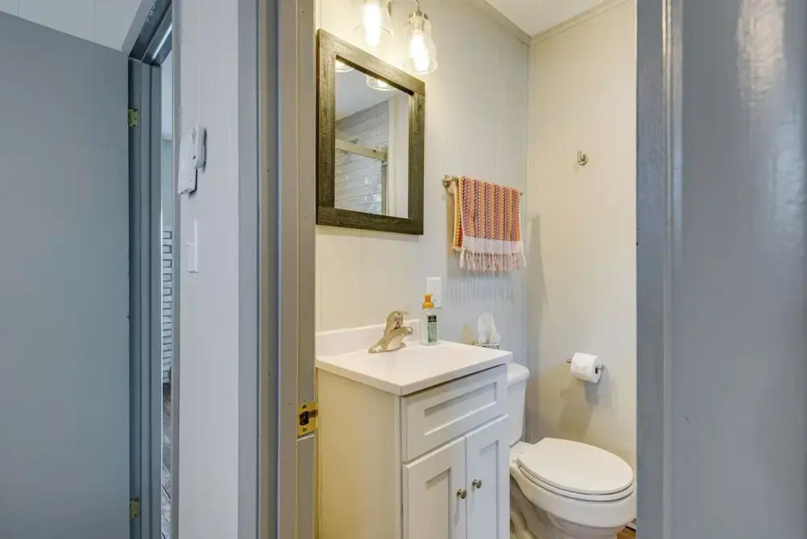 Dock & Sunroom: Waterfront Home Near Kalahari!