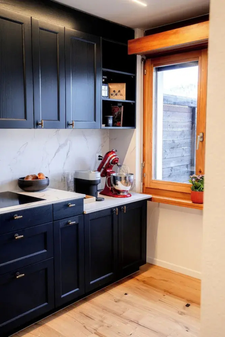 Alpine Mountains Retreat by Sea N' Rent