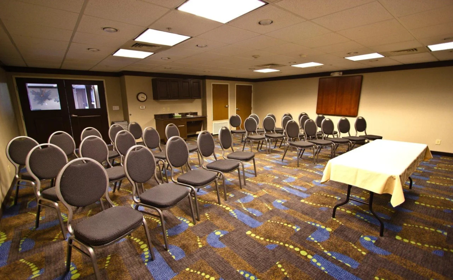 Holiday Inn Express Hotel & Suites Bastrop by IHG