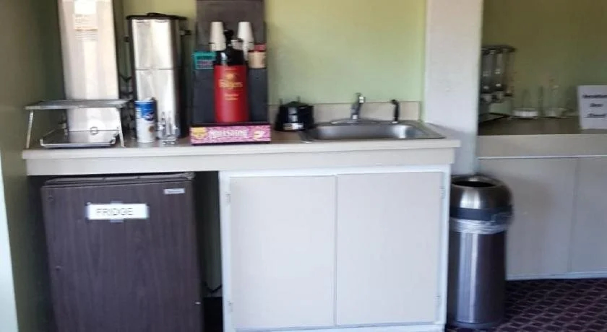 Regency Inn & Suites Bay City