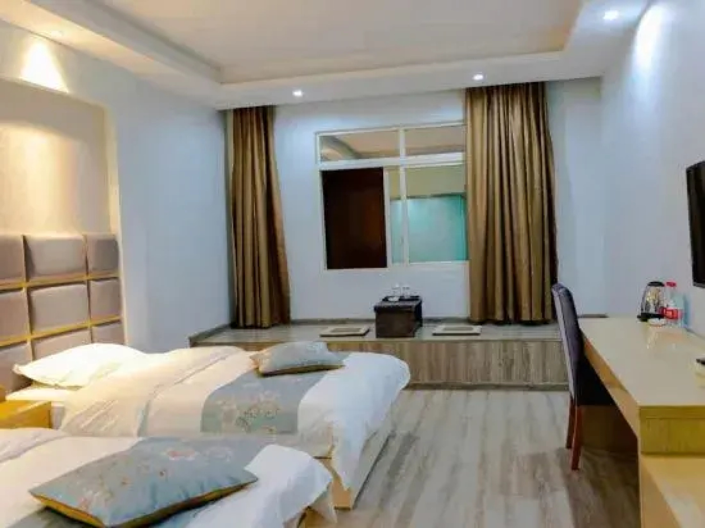 Hotels in Pomigzhi