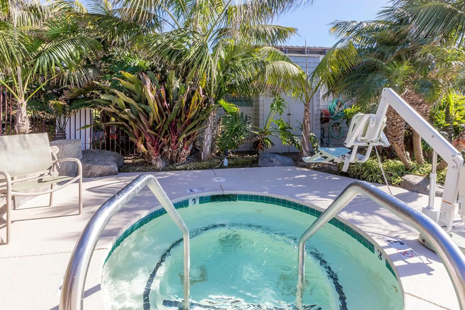 Wave Crest Resort