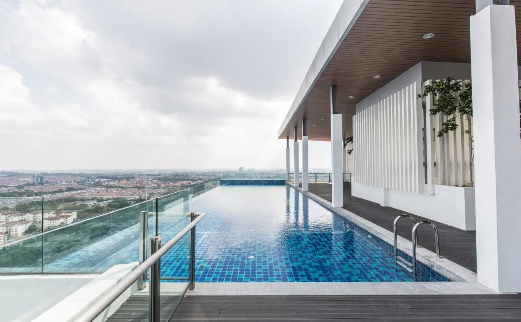 Da Men Suites S by Subhome