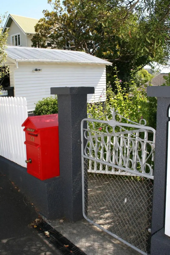 Ah House Nelson City B&B