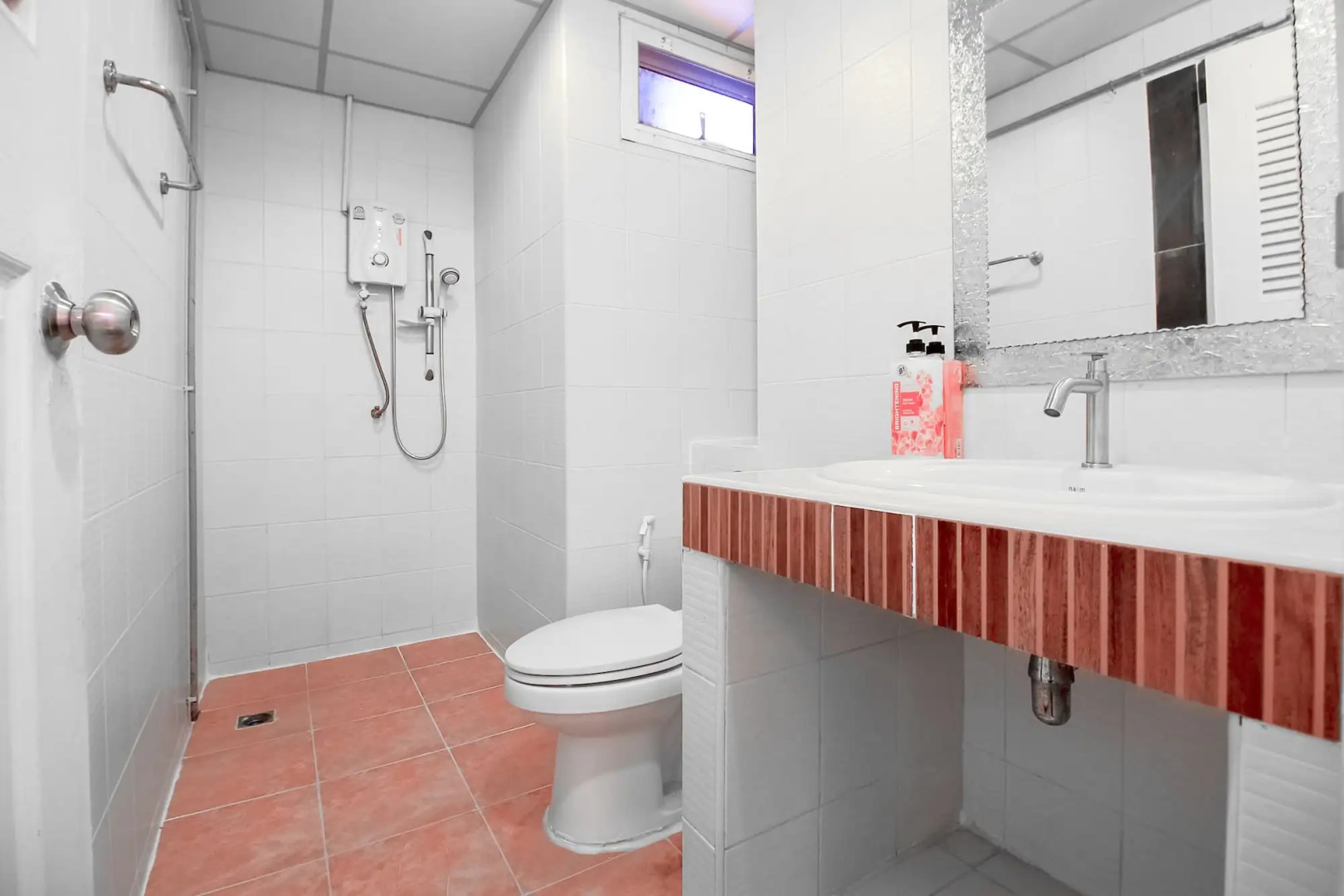 Capital O 411 Grandview Condo 15