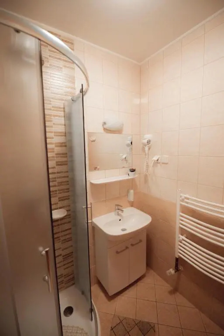 Boglárka Panzió - Étterem és Apartmanházak