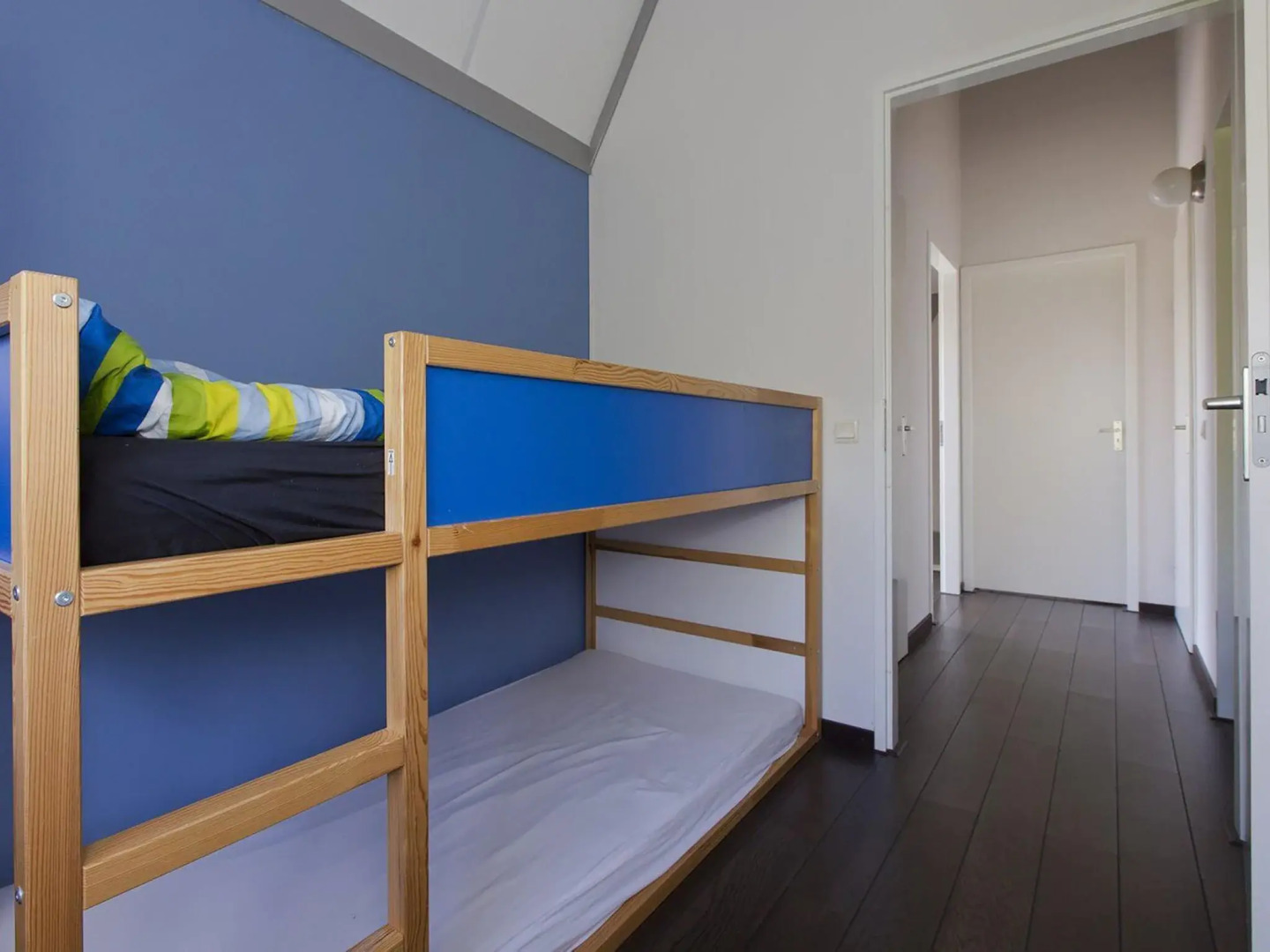 Welcoming Holiday Home in Grou Near River