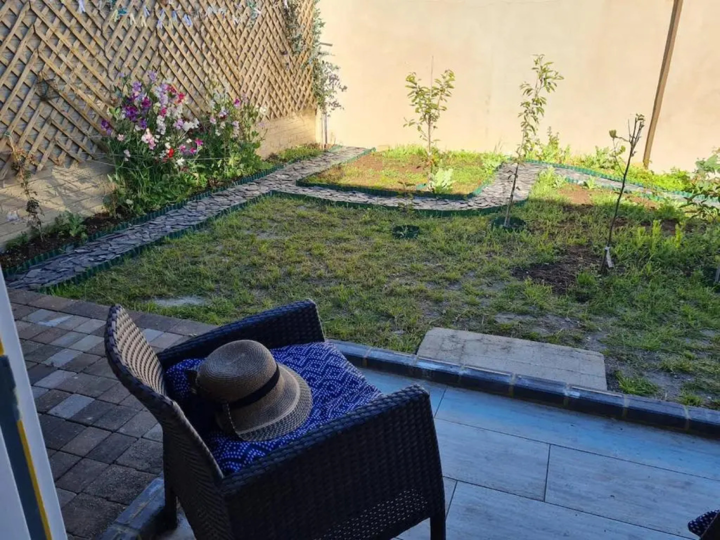 New Bespoke Log Cabin