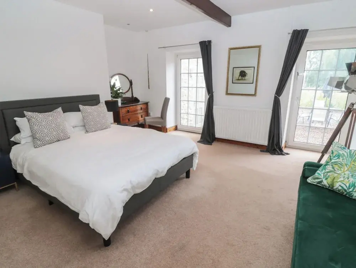 Honeysuckle Cottage