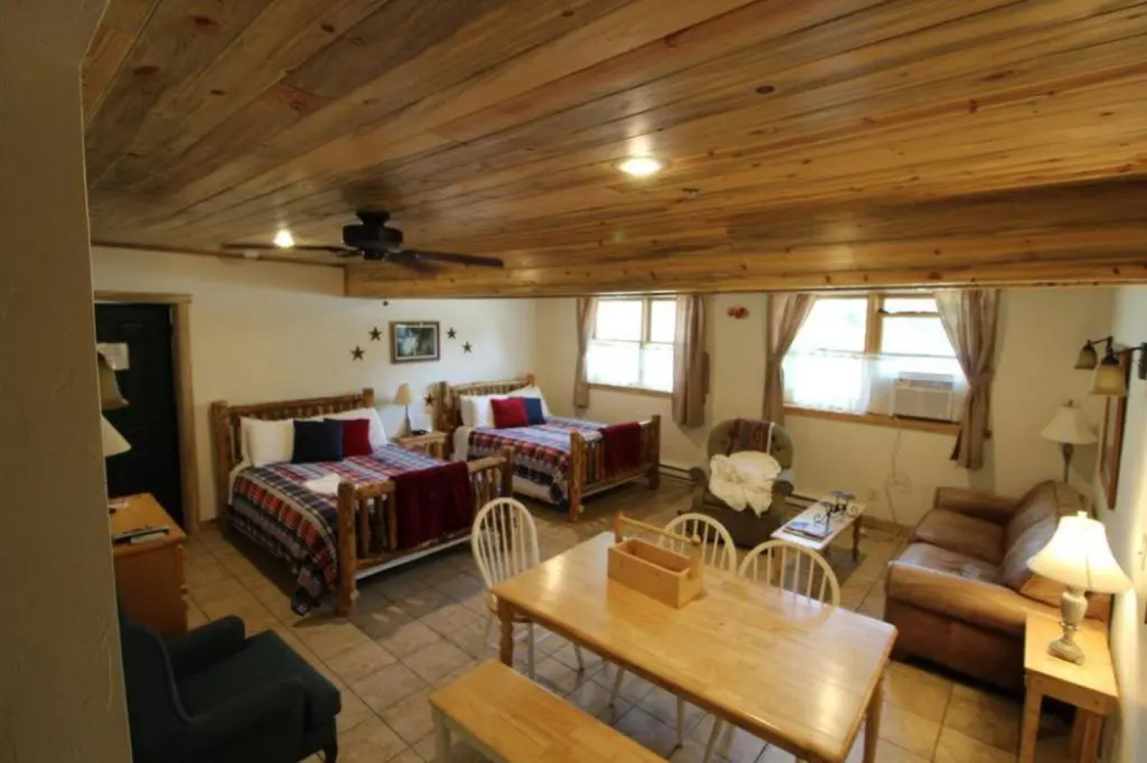 The Historic Wapiti Lodge