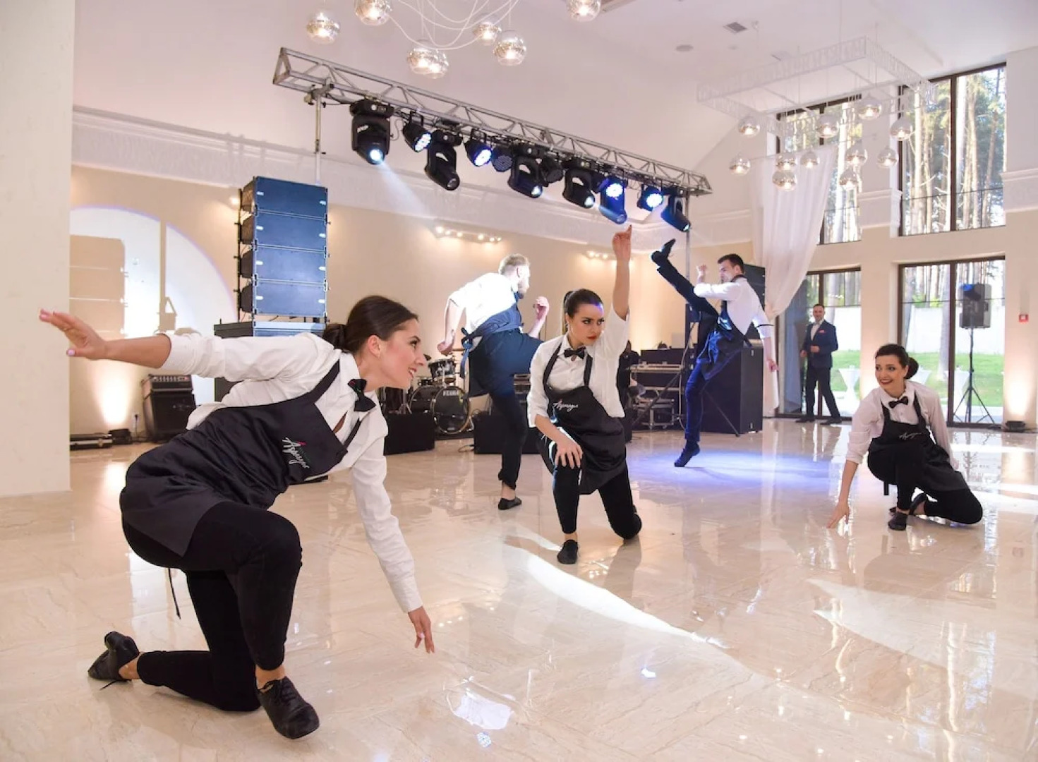 Отель «Кривое озеро»