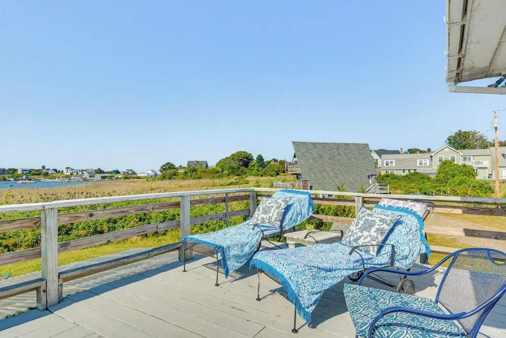 Walk to the Beach: Pet-friendly Gem in Biddeford!