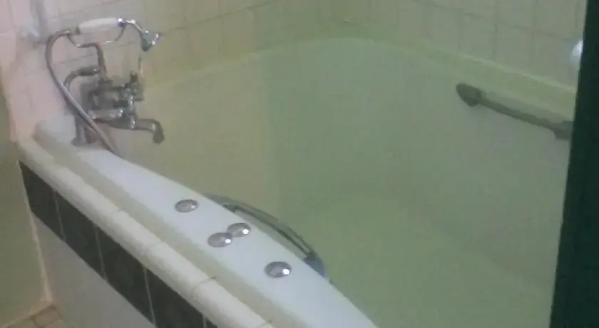 The Vintners Inn at Hinzerling Winery